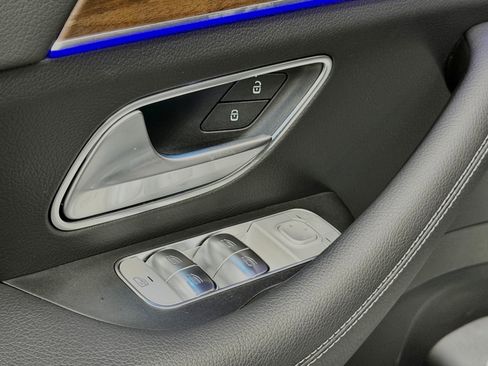 Used 2025 Mercedes-Benz GLS 450 4MATIC image 22