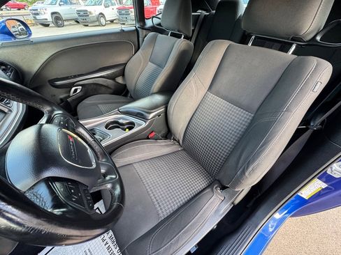 Used 2019 Dodge Challenger SXT image 17