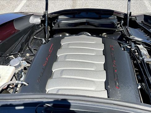 Used 2017 Chevrolet Corvette Stingray Coupe w/ Carbon Flash Badge Package image 10