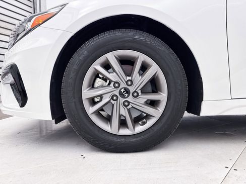 Used 2020 Kia Optima LX image 13