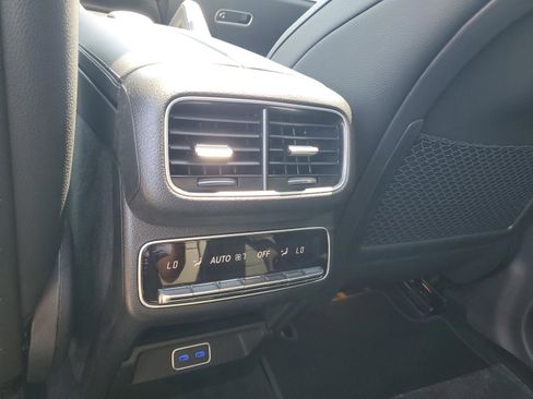 Certified 2026 Mercedes-Benz GLS 450 4MATIC image 9
