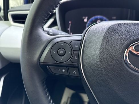 Certified 2025 Toyota Corolla XSE image 17