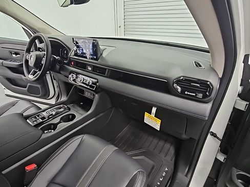 New 2025 Honda Pilot EX-L image 39