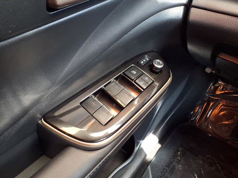 Used 2024 Toyota Crown XLE image 18