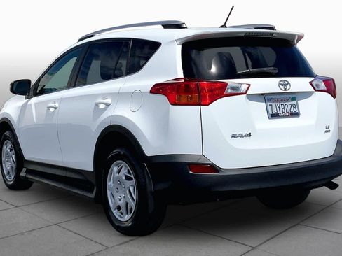 Used 2015 Toyota RAV4 LE AWD/4WD image 11