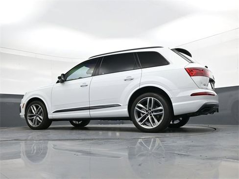 Used 2018 Audi Q7 3.0T Prestige image 27