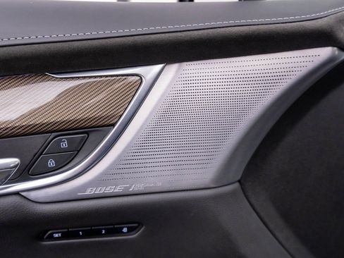 Certified 2025 Cadillac XT6 Sport w/ Platinum Package AWD/4WD image 18