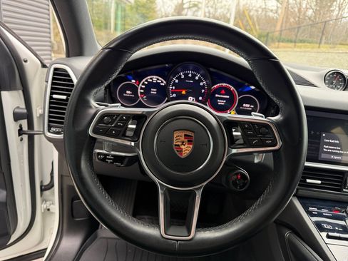 Certified 2019 Porsche Cayenne image 15