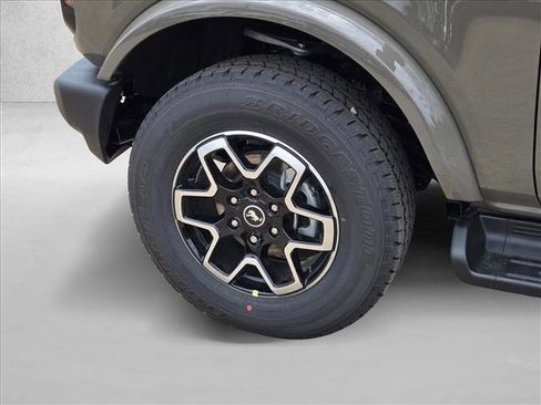New 2026 Ford Bronco Outer Banks AWD/4WD image 10