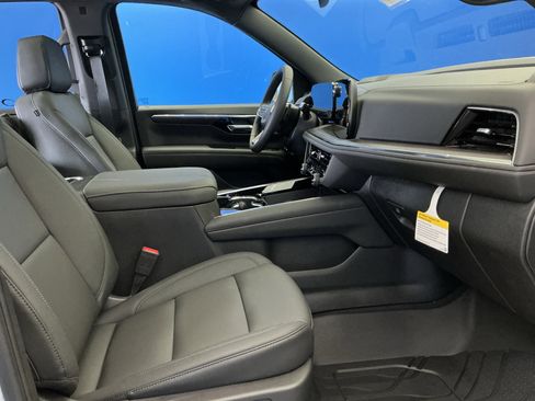 New 2026 Chevrolet Tahoe Z71 w/ Comfort Package AWD/4WD image 25