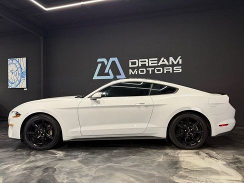 Used 2020 Ford Mustang Coupe w/ Black Accent Package RWD image 8
