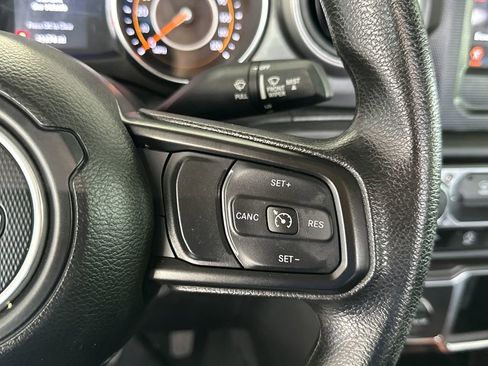 Used 2023 Jeep Gladiator Sport AWD/4WD image 21
