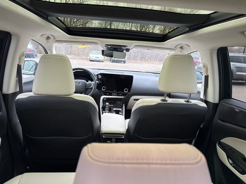 Used 2025 Lexus NX 350h AWD w/ Accessory Package (2T) image 39