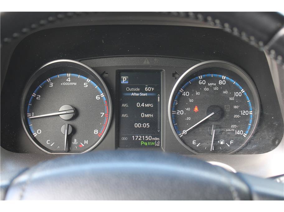 Used 2017 Toyota RAV4 XLE AWD/4WD image 22