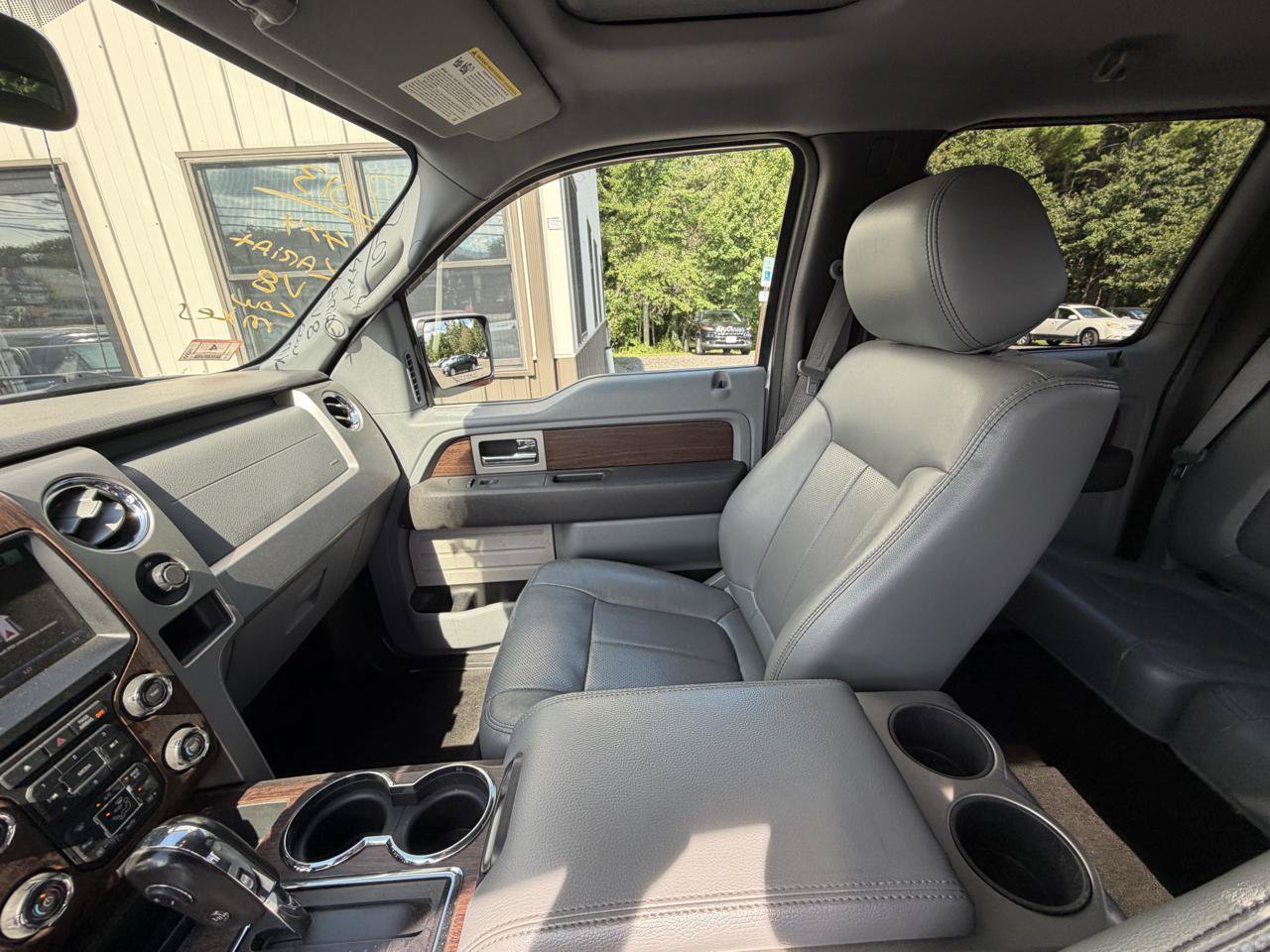 Used 2013 Ford F150 Lariat w/ Mid Equipment Group AWD/4WD image 14