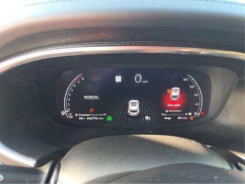 Used 2023 Acura MDX FWD w/ Technology Package image 8