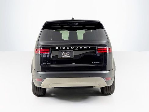 Used 2025 Land Rover Discovery S AWD/4WD image 4