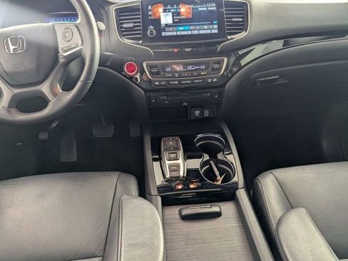 Used 2021 Honda Pilot Touring image 26