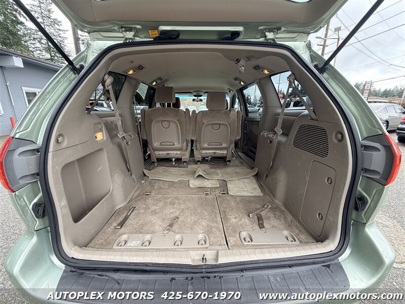 Used 2008 Toyota Sienna LE w/ Towing Prep Pkg AWD/4WD image 10