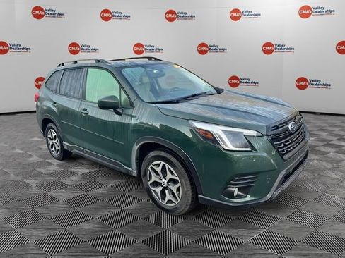 Used 2022 Subaru Forester Premium image 1