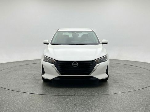 Used 2025 Nissan Sentra S FWD image 2