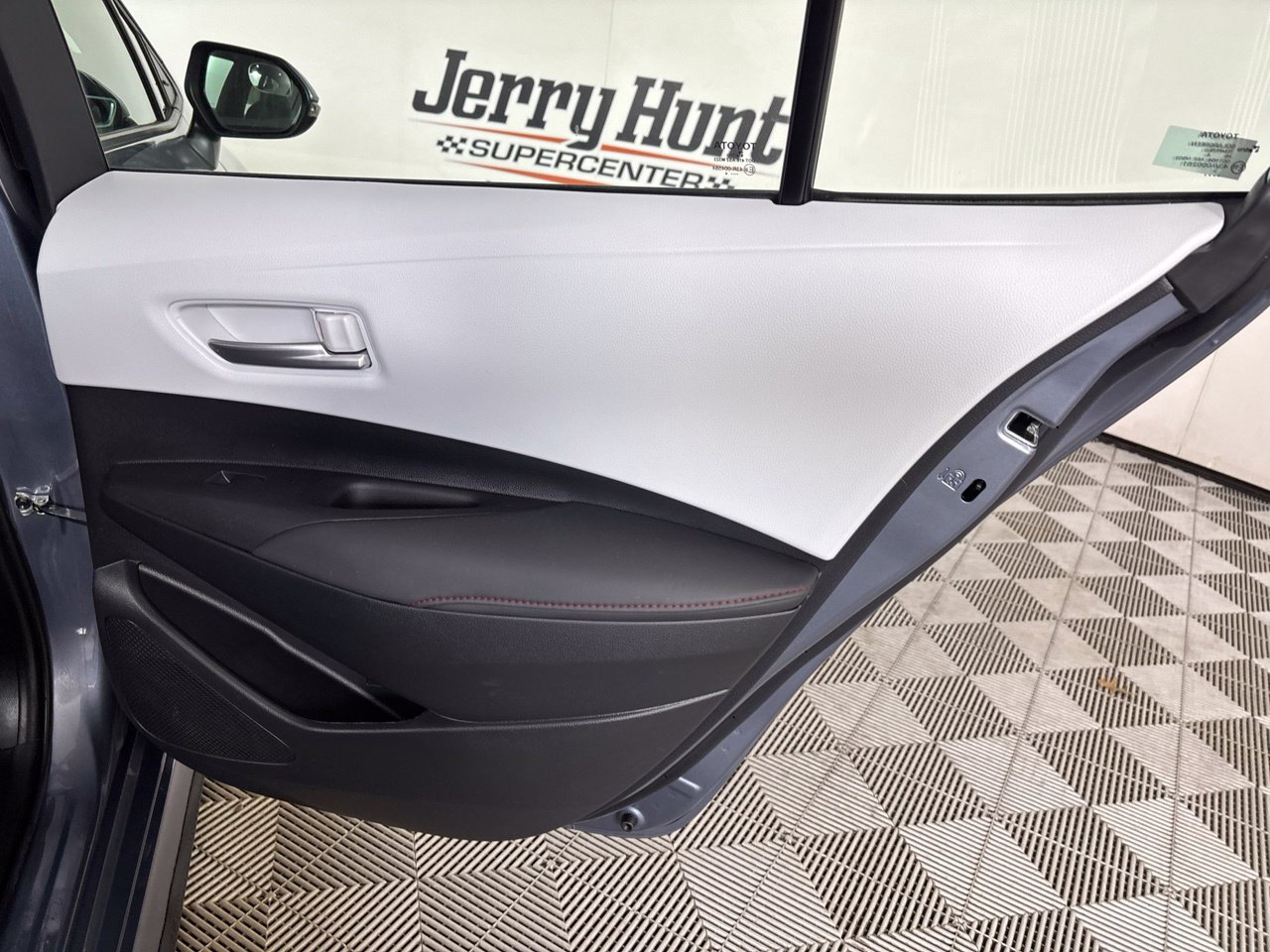 Used 2024 Toyota Corolla SE FWD image 28
