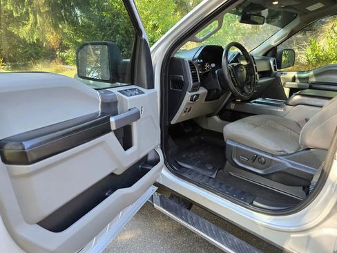 Used 2019 Ford F150 XLT w/ Equipment Group 302A Luxury image 18