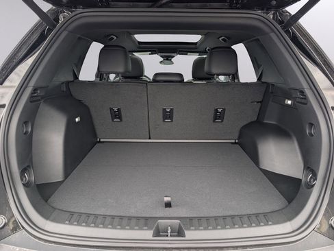 New 2026 Chevrolet Equinox LT w/ Convenience Package II FWD image 15
