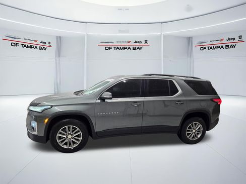 Used 2023 Chevrolet Traverse LT FWD image 3