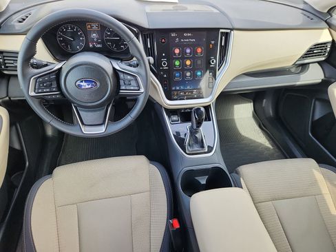 Used 2025 Subaru Outback Premium AWD/4WD image 12