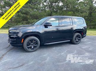 Used 2024 Jeep Wagoneer Series II AWD/4WD video 3