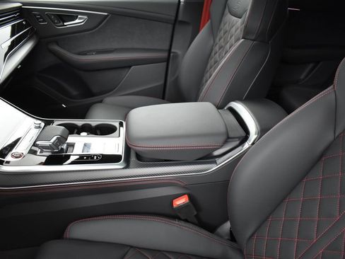 New 2026 Audi SQ8 Prestige AWD/4WD image 10
