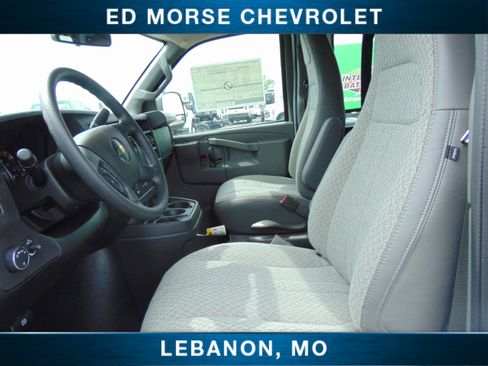 New 2025 Chevrolet Express 3500 w/ Driver Convenience Package image 10
