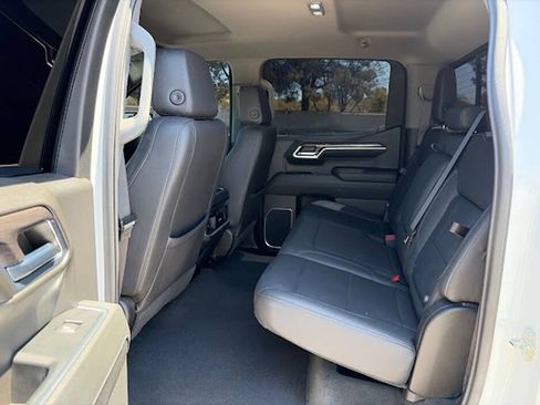 Used 2023 Chevrolet Silverado 1500 LTZ w/ LTZ Convenience Package II AWD/4WD image 14