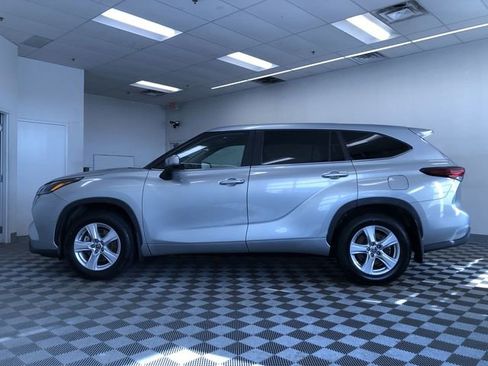 Certified 2024 Toyota Highlander LE image 13
