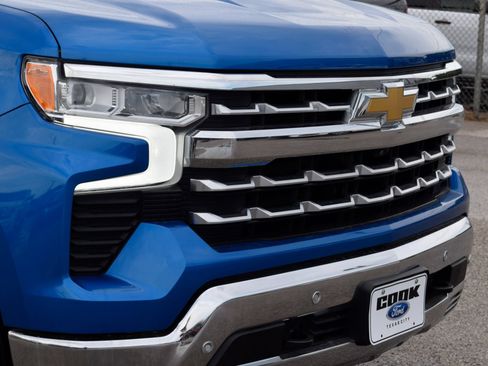 Used 2022 Chevrolet Silverado 1500 LTZ w/ LTZ Premium Package AWD/4WD image 26