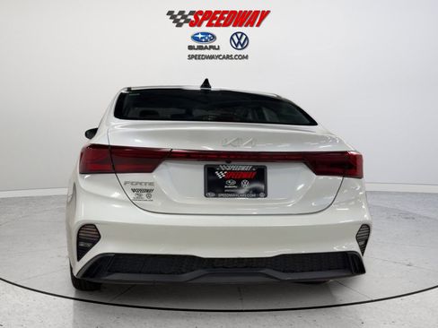 Used 2024 Kia Forte LXS FWD image 7