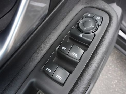 Certified 2022 GMC Terrain SLT FWD image 17