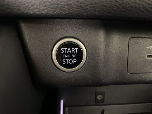 Used 2022 Nissan Rogue Platinum w/ Head-Up Display Package AWD/4WD image 18