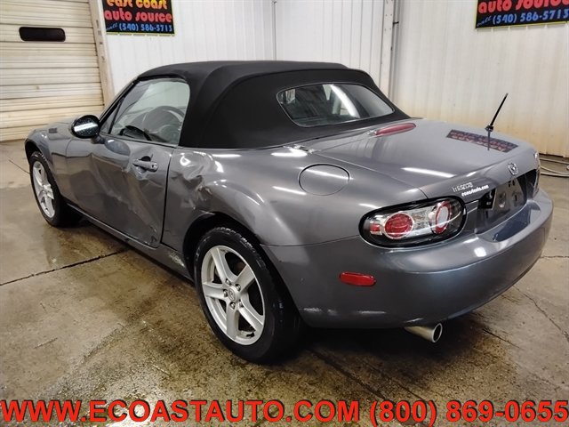 Used 2006 MAZDA MX-5 Miata Touring RWD image 3