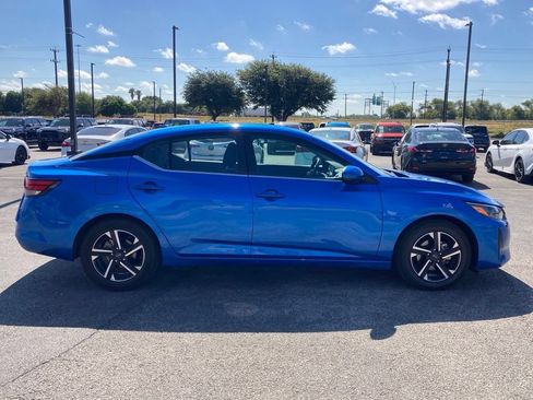 Used 2024 Nissan Sentra SV FWD image 4