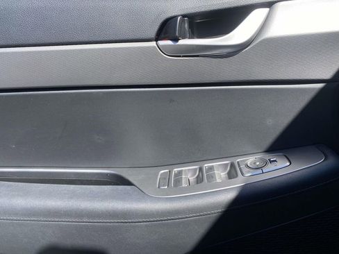 Used 2022 Hyundai Palisade SE FWD image 17
