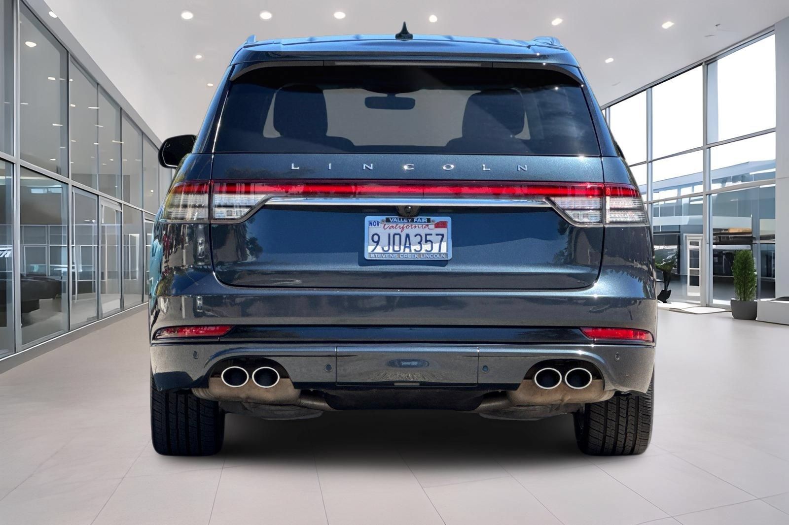 Used 2022 Lincoln Aviator Grand Touring w/ Equipment Group 301A AWD/4WD image 5