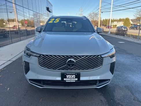 Used 2025 Volvo XC90 B5 Plus image 7