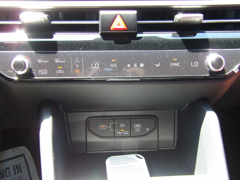 New 2026 Kia Sportage SX FWD image 19