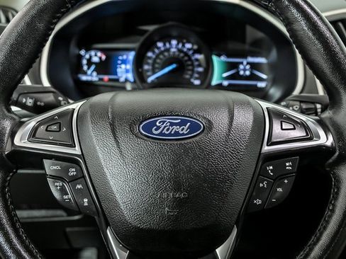 Used 2020 Ford Edge SEL w/ Convenience Package image 17
