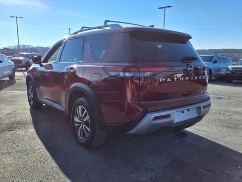 Used 2023 Nissan Pathfinder SL image 4