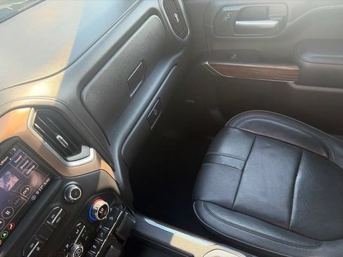 Used 2020 Chevrolet Silverado 2500 High Country w/ Technology Package AWD/4WD image 14