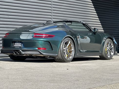 Certified 2019 Porsche 911 Speedster image 8