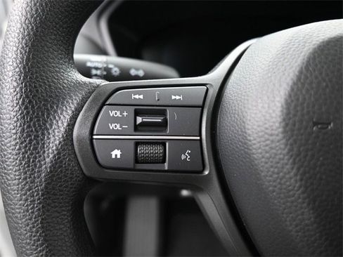 Used 2026 Honda HR-V LX image 11